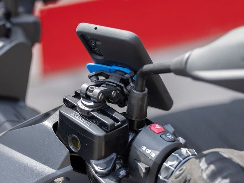 MAG Quad Lock remvloeistof reservoir mount bundel met MAG iPhone hoesje voor motor