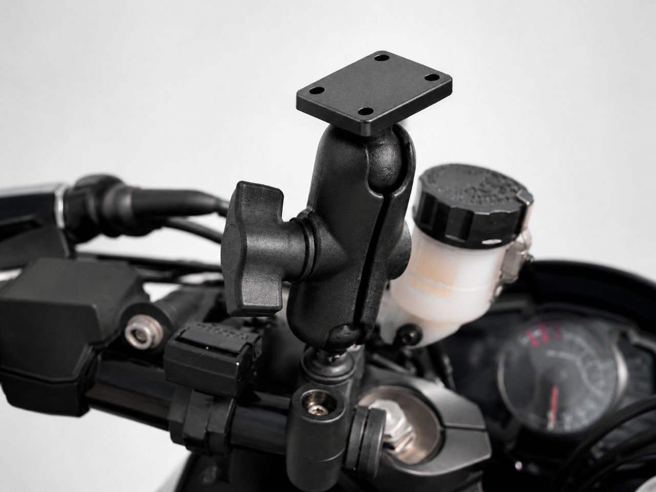 RAM® Ball Adapter met AMPS plaat – RAM-B-347U