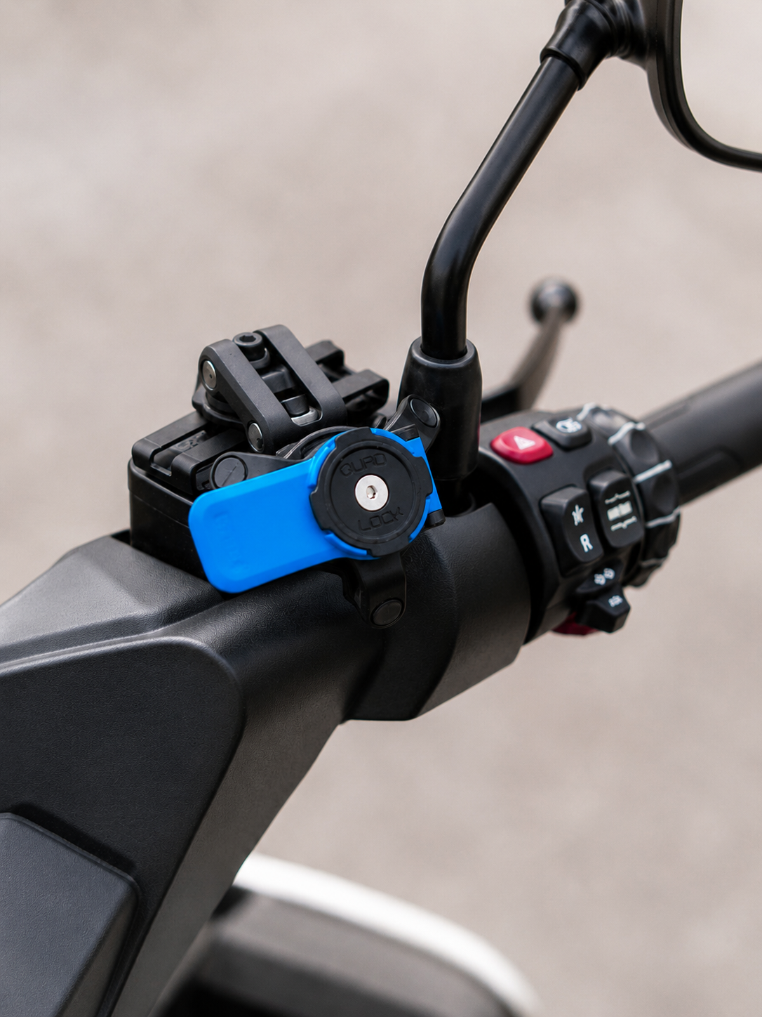 Support de téléphone Quad Lock pour maître-cylindre de frein V2